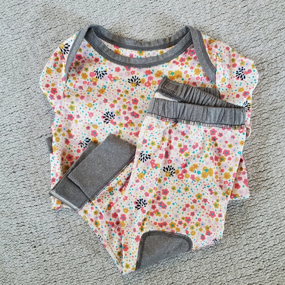 Patagonia Baby Girl Capilene Base Layers 6-12 Months